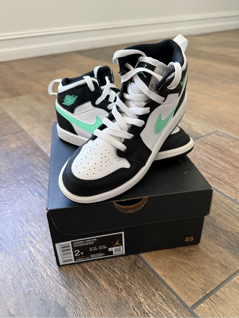 Jordan 1 Mid Green Glow Nike Kids